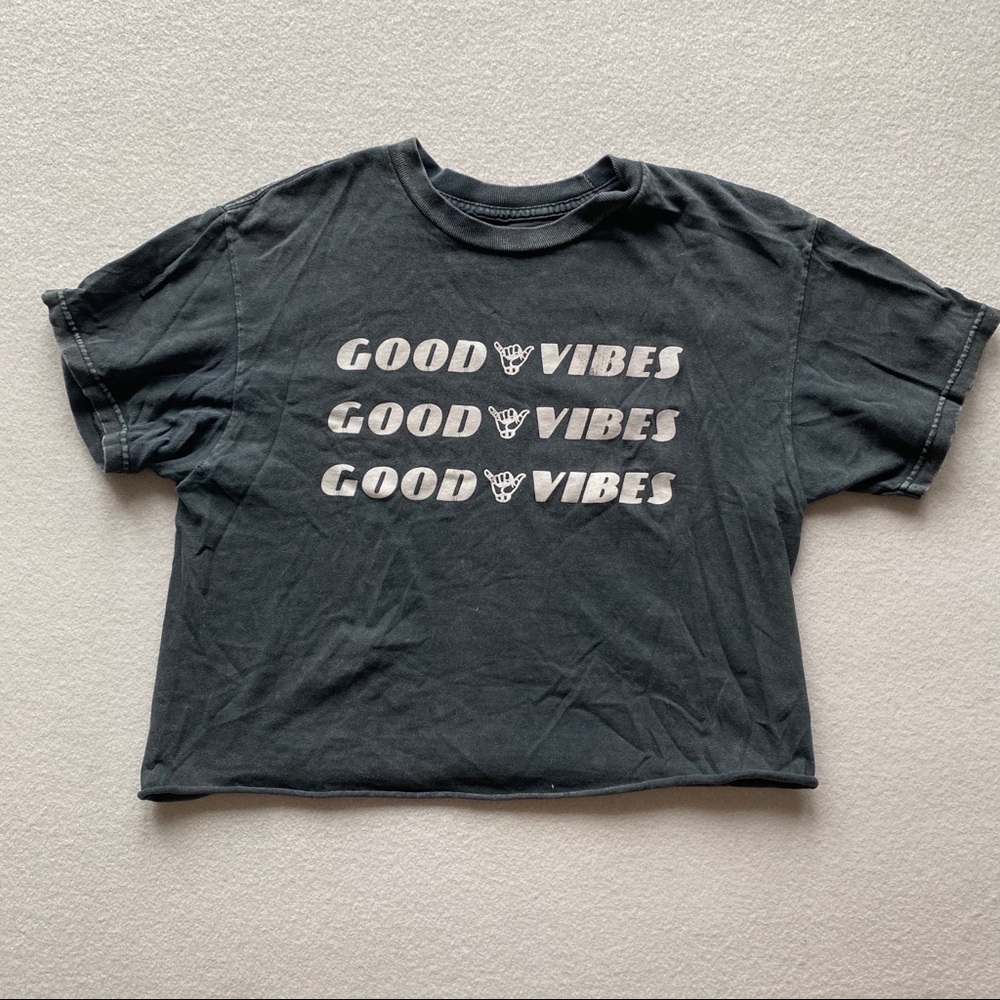 Brandy Melville Cropped Graphic Tee